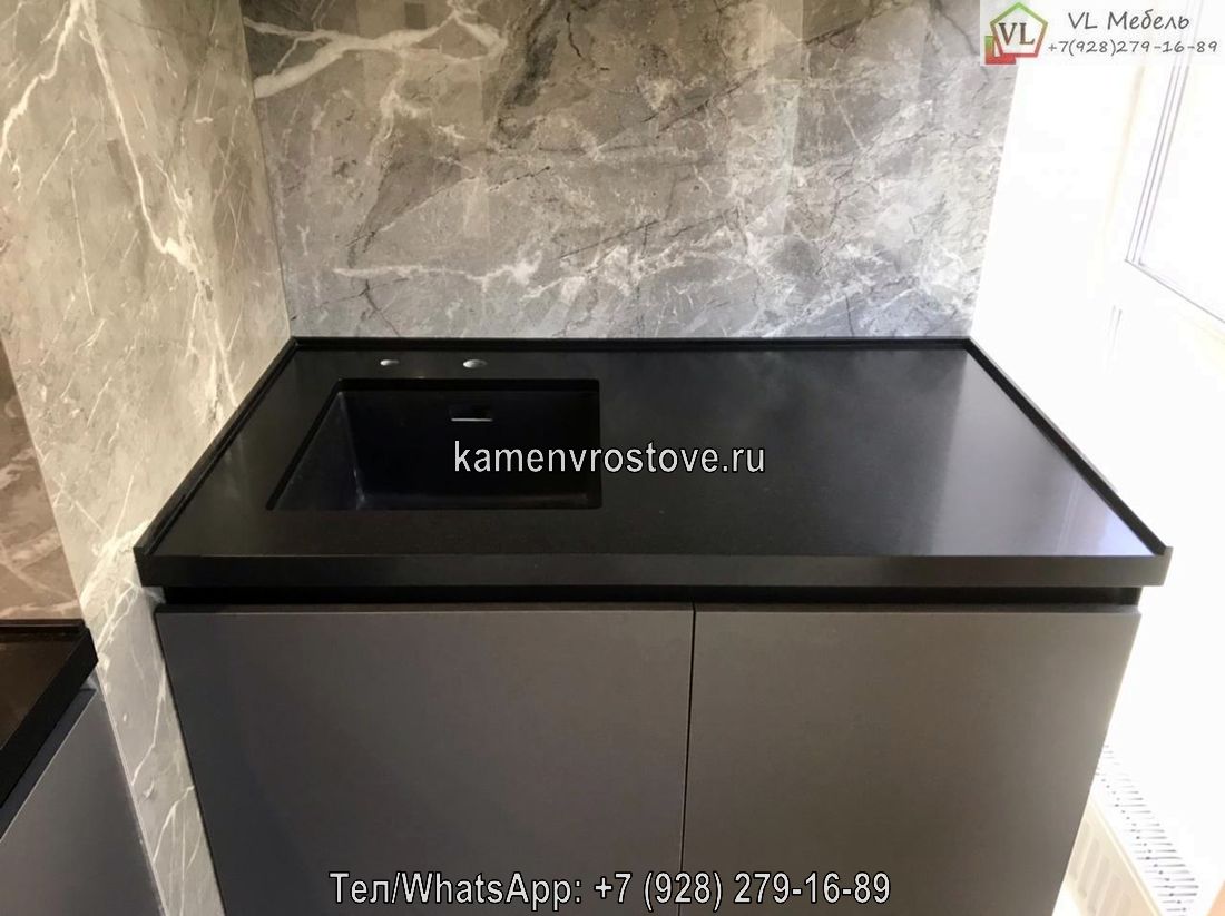 Элегантная черная акриловая столешница для ванной комнаты