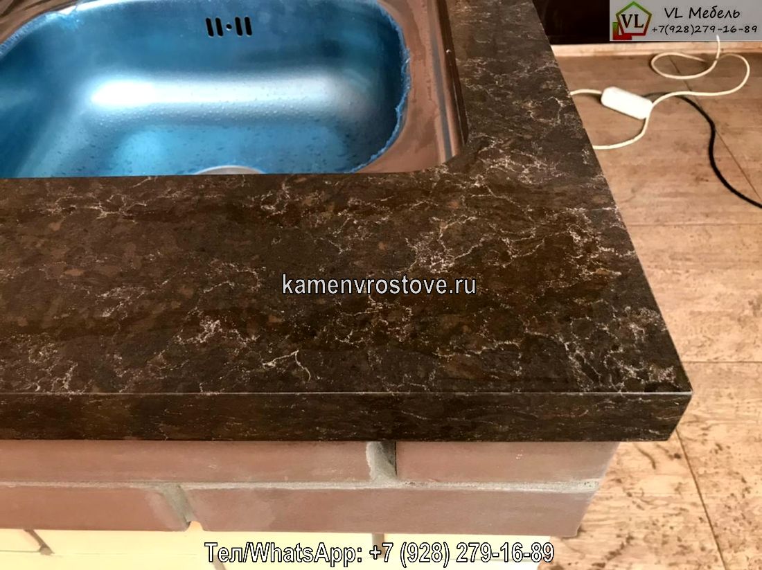 Изысканные кухонные столешницы из искусственного камня на заказ по индивидуальному проекту