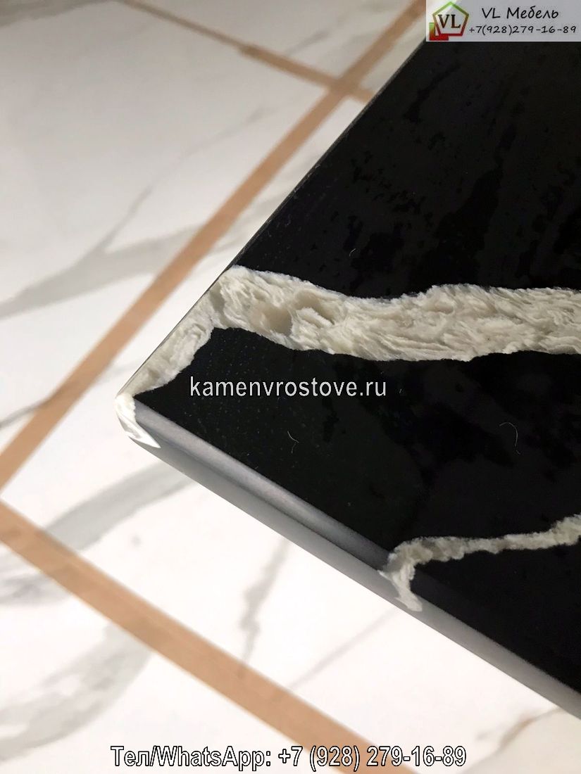Гладкая черная акриловая столешница для современных интерьеров